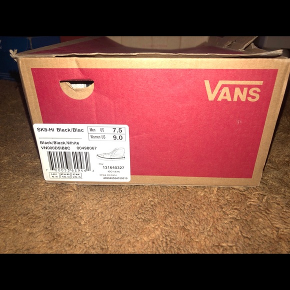 Vans - Picture 1 of 2